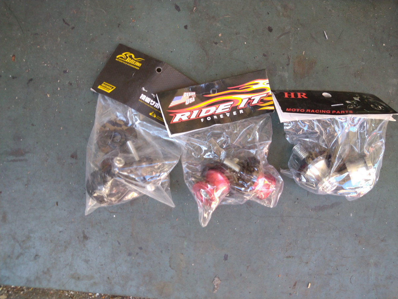 開箱新買的駐車架及手動升降台，讓修車更便利1314|小老婆汽機車資訊網