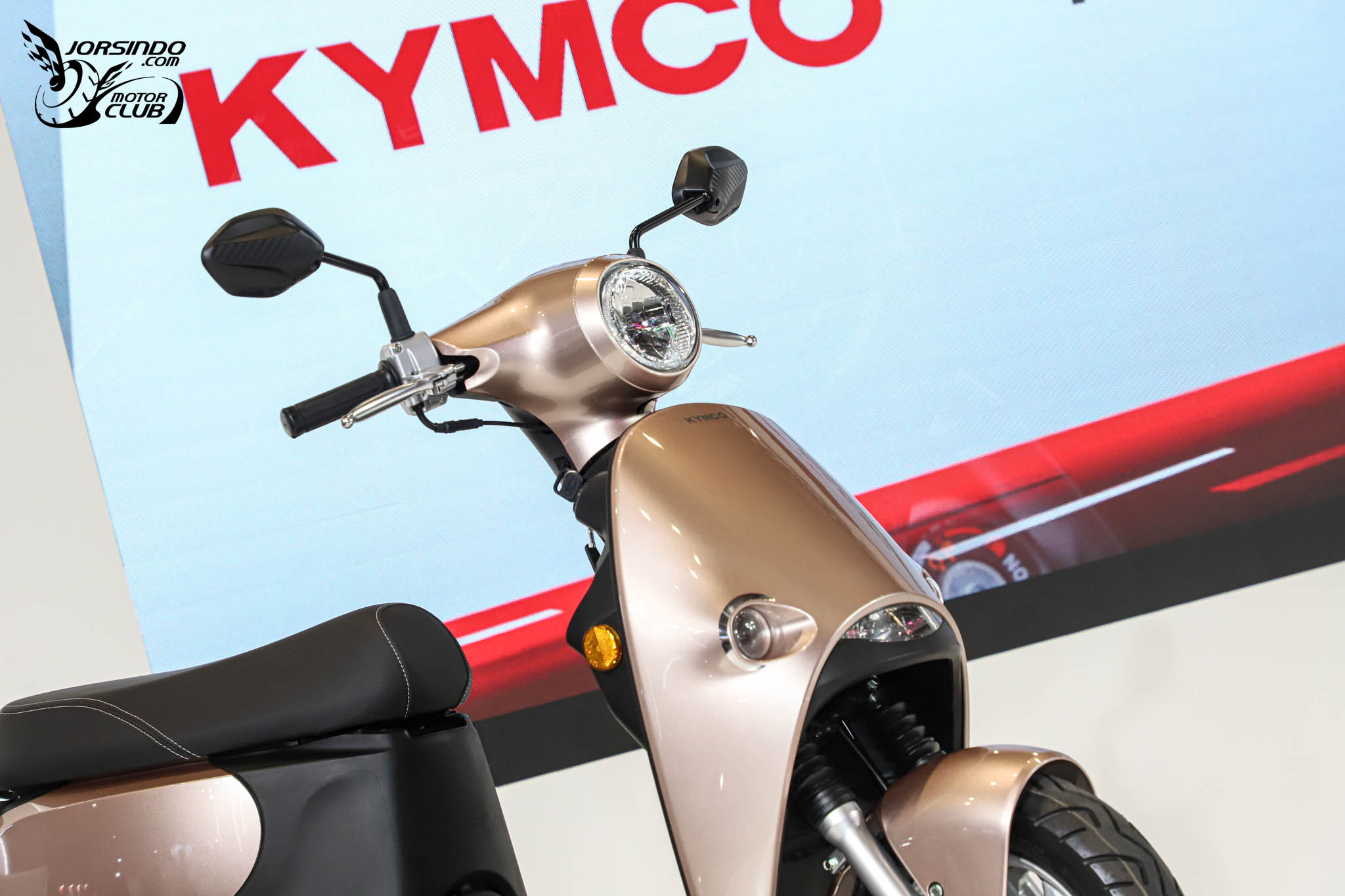 [2025重車展] 198,000 元！光陽跨界速克達 Xciting X350 國內發表7700|小老婆汽機車資訊網