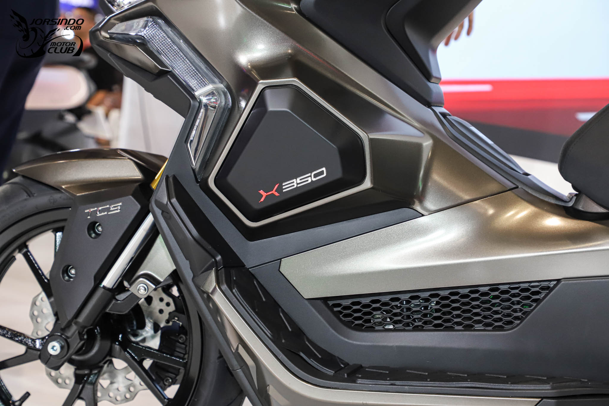 [2025重車展] 198,000 元！光陽跨界速克達 Xciting X350 國內發表3895|小老婆汽機車資訊網