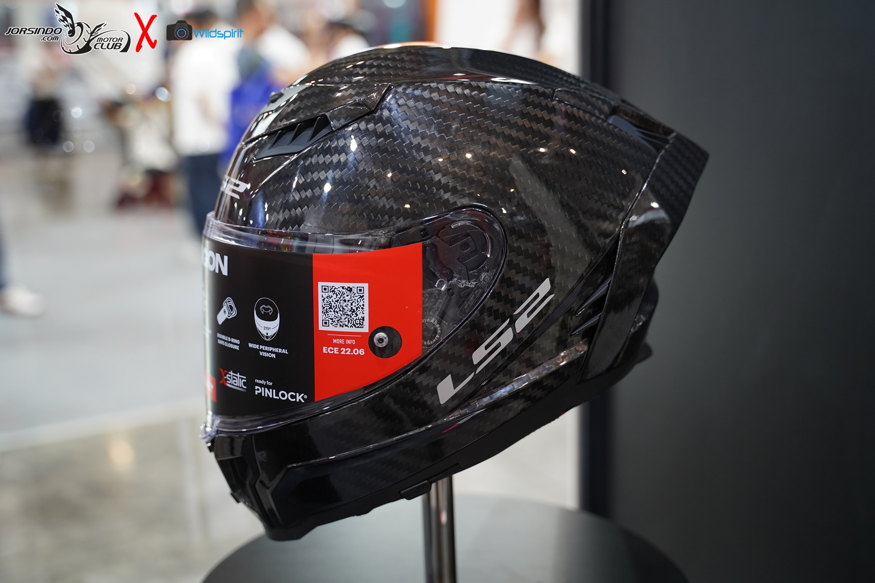 [2025重車展] 【LS2 / M2R】碳纖新品 整合式BT/DVR7275|小老婆汽機車資訊網