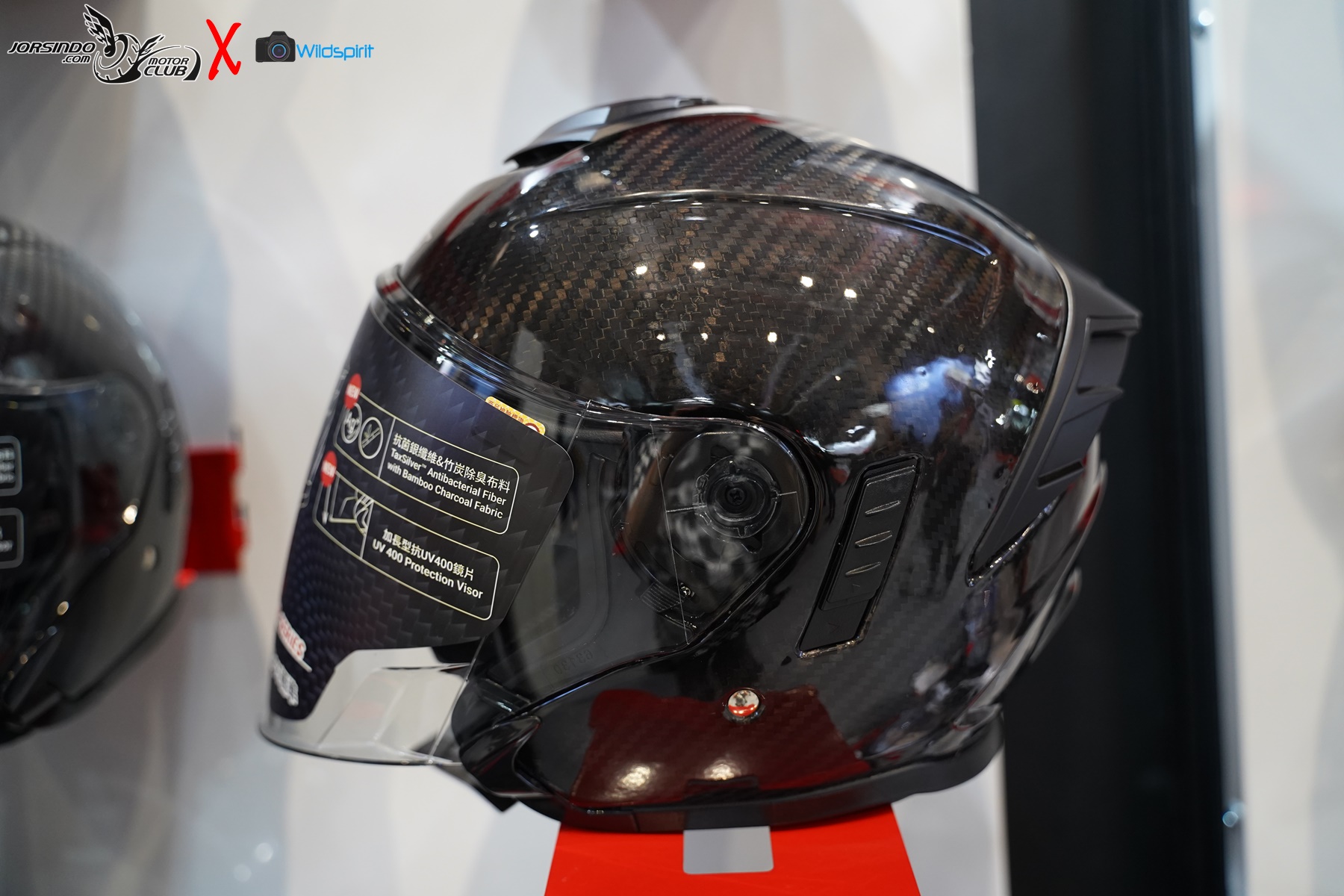 [2025重車展] 【LS2 / M2R】碳纖新品 整合式BT/DVR9193|小老婆汽機車資訊網