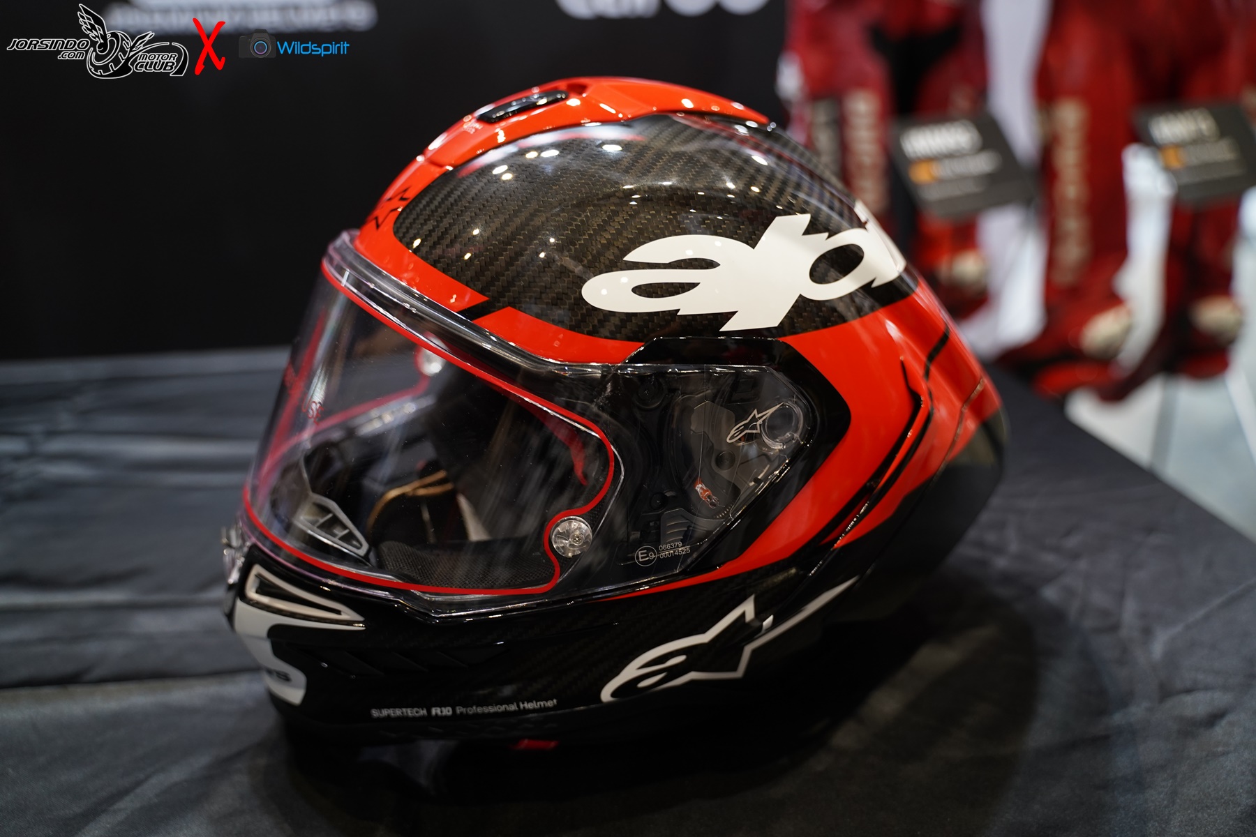 [2025重車展] 【Alpinestars】Supertech R-10賽場新銳 ASiA FIT1950|小老婆汽機車資訊網
