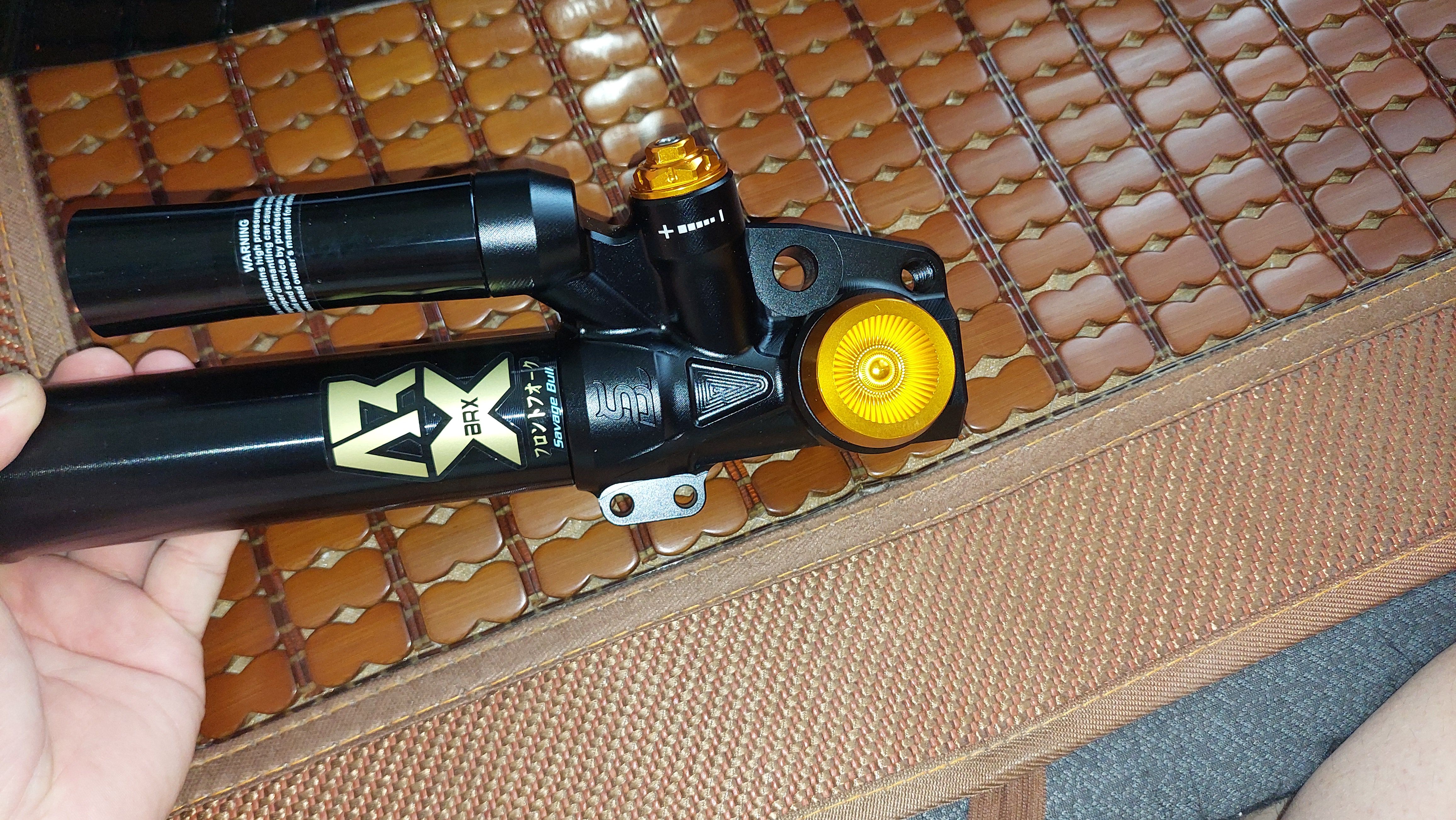 T-373_A1-APX加重版野蠻公牛開箱1134|小老婆汽機車資訊網