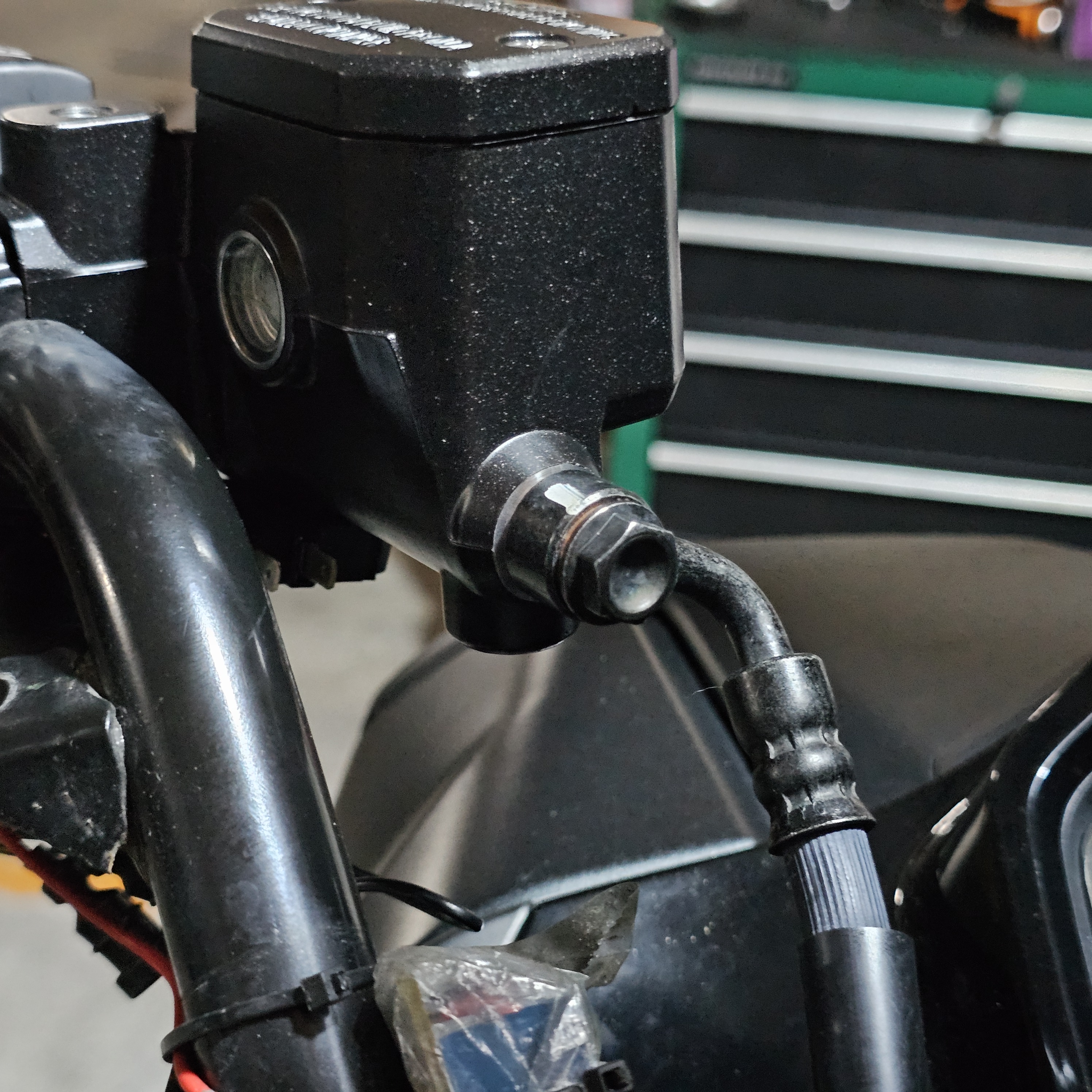 升仕368G總泵開箱 HONDA FORZA 350 異種移植 part26378|小老婆汽機車資訊網