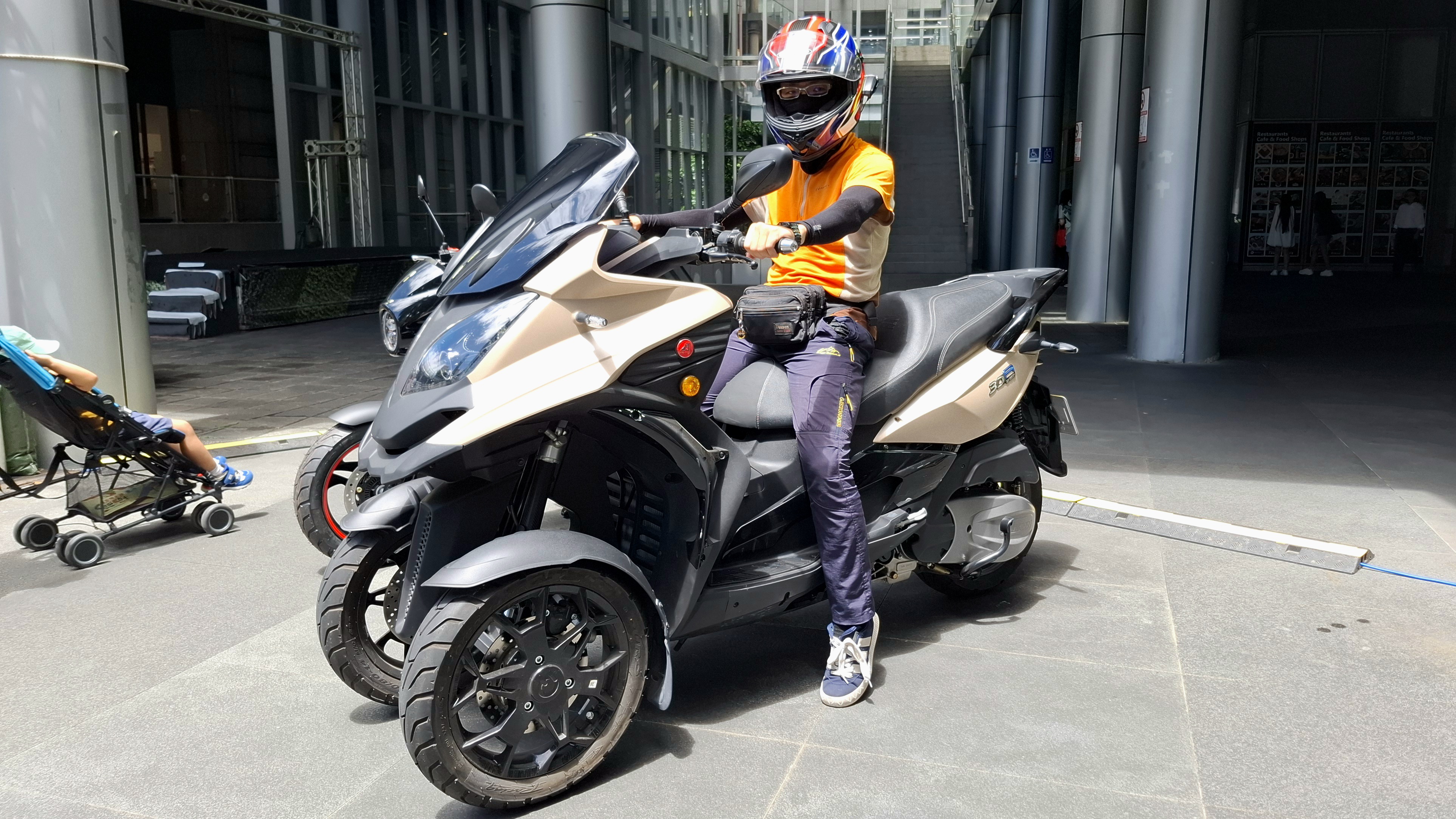 Aeontek宏佳騰 油電新進擊 巡迴試乘 — 3D-350R (板橋大遠百)1579|小老婆汽機車資訊網