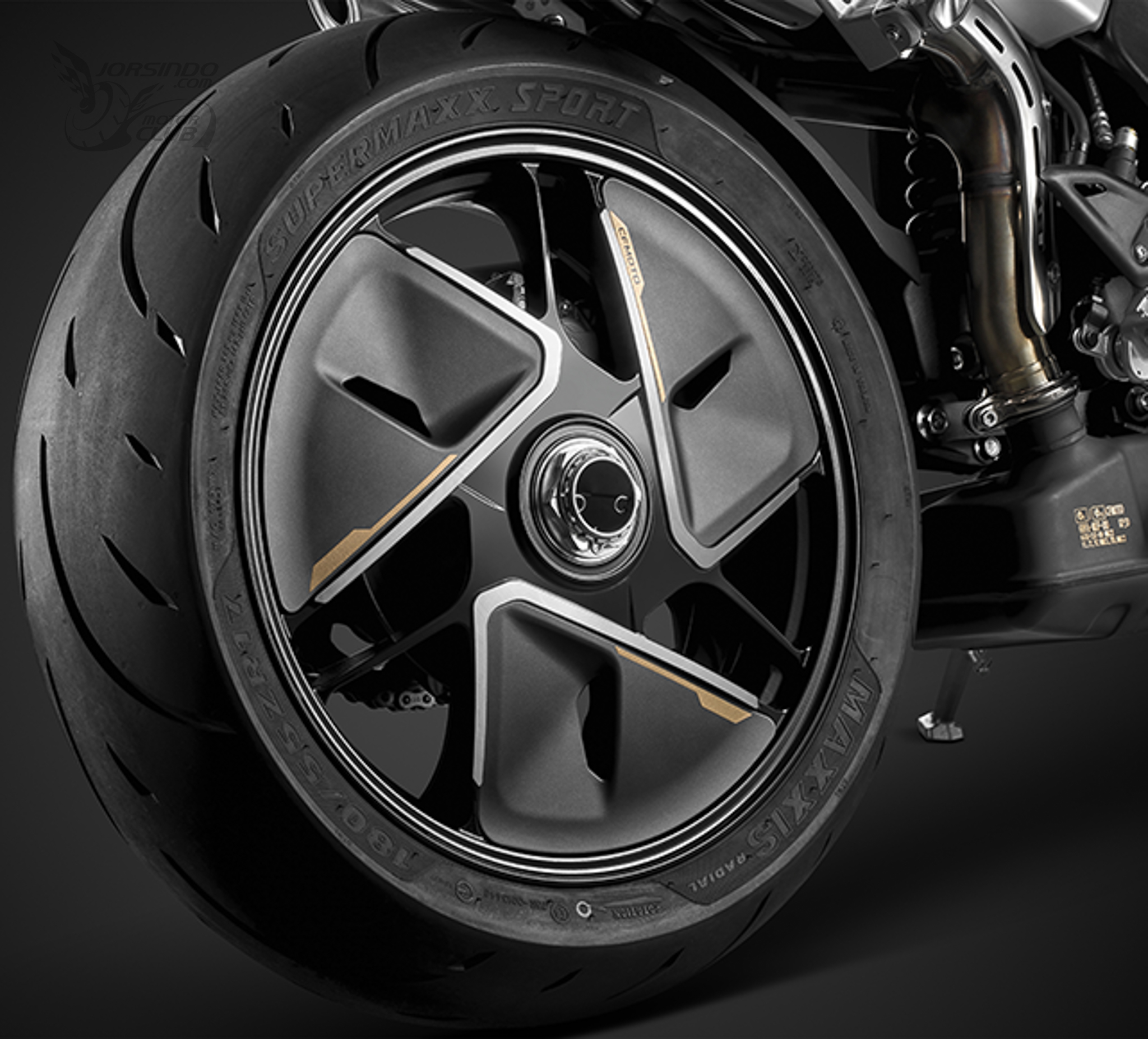 111PS 最大馬力！CFMOTO 750SR-S 復興 750 四缸跑車市場5494|cfmoto,750srs,四缸,跑車小老婆汽機車資訊網