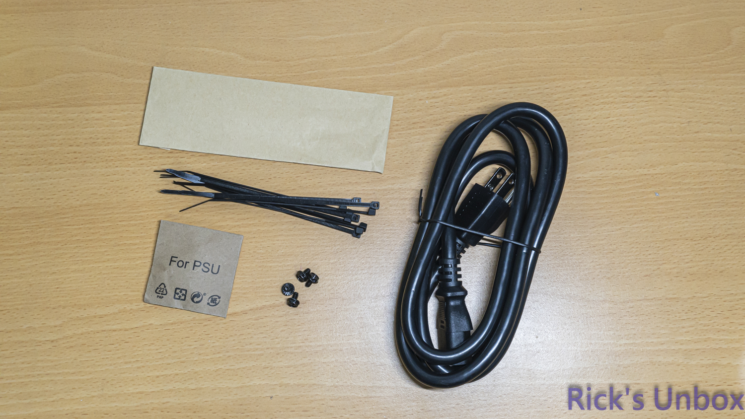 【開箱】海盜船旗艦白金電源升級 | CORSAIR HX1200i PLATINUM8975|小老婆汽機車資訊網