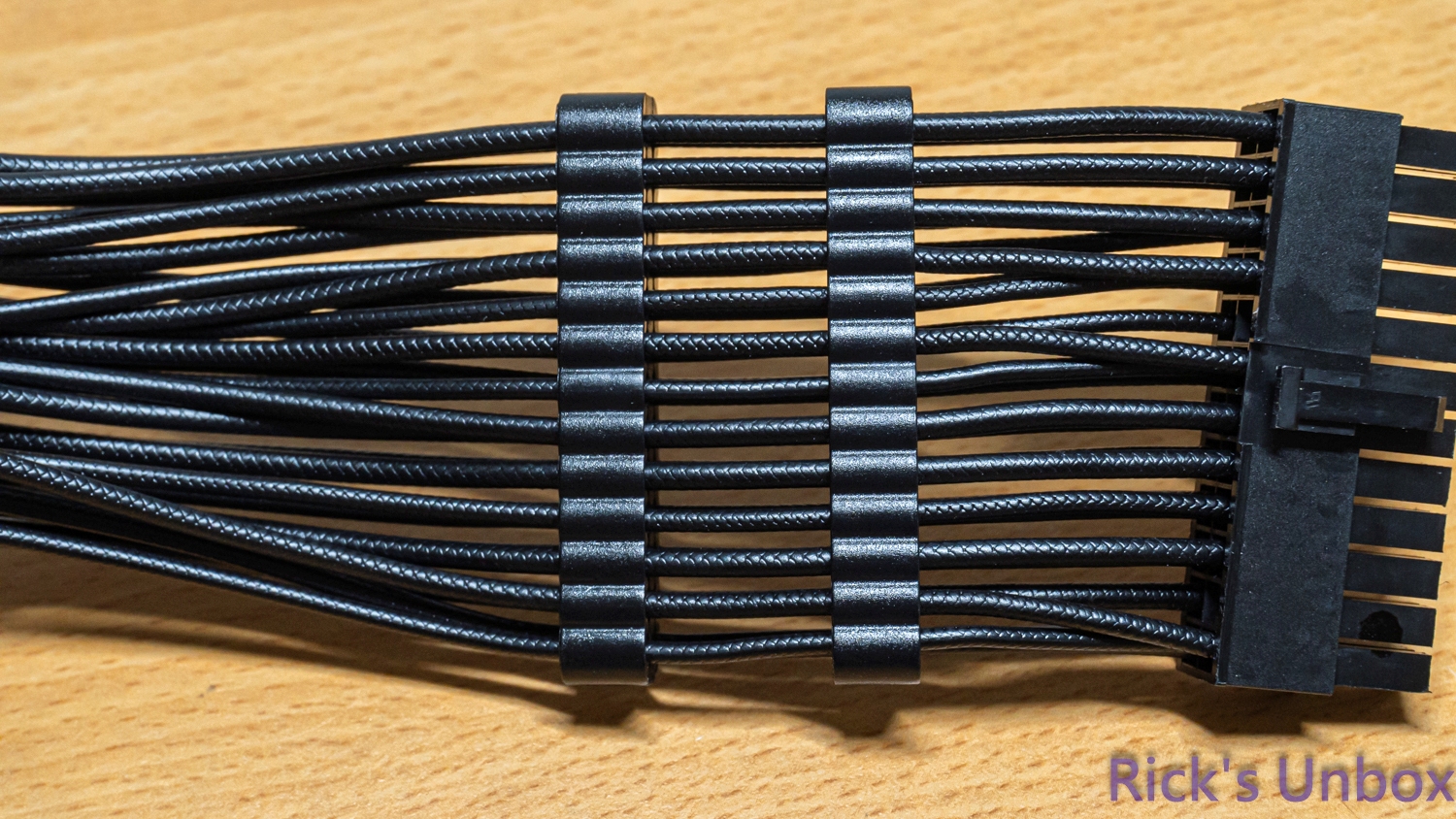 【開箱】海盜船旗艦白金電源升級 | CORSAIR HX1200i PLATINUM4666|小老婆汽機車資訊網