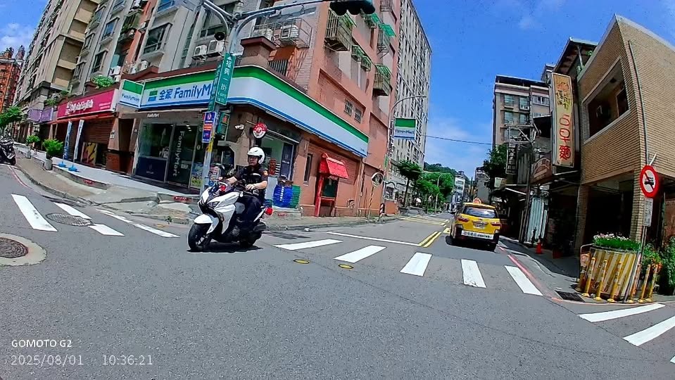 山葉 FORCE2.0警察機車2014|小老婆汽機車資訊網