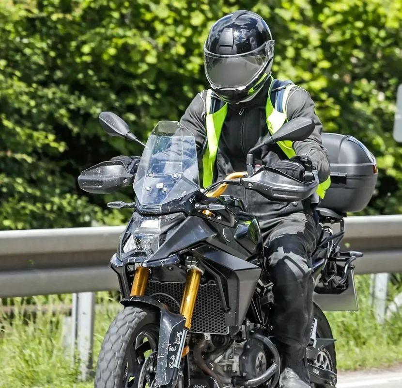宝马 F450GS 专利图曝光，量产确实有点“罗玉凤”4183|小老婆汽機車資訊網
