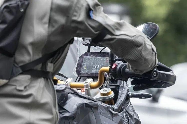 宝马 F450GS 专利图曝光，量产确实有点“罗玉凤”5176|小老婆汽機車資訊網
