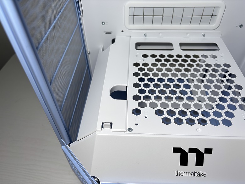 像老朋友般的熟悉感 Thermaltake 曜越科技 The Tower 2506966|小老婆汽機車資訊網