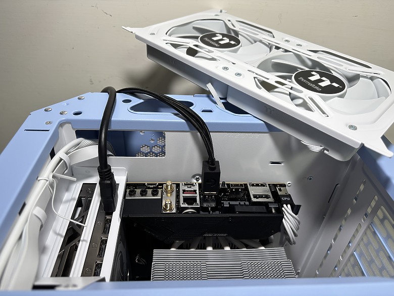像老朋友般的熟悉感 Thermaltake 曜越科技 The Tower 2504155|小老婆汽機車資訊網