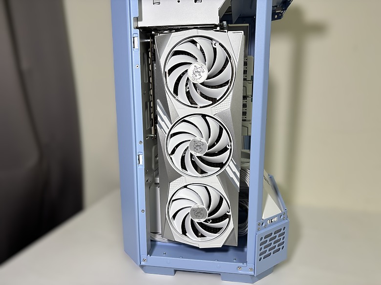 像老朋友般的熟悉感 Thermaltake 曜越科技 The Tower 2501574|小老婆汽機車資訊網
