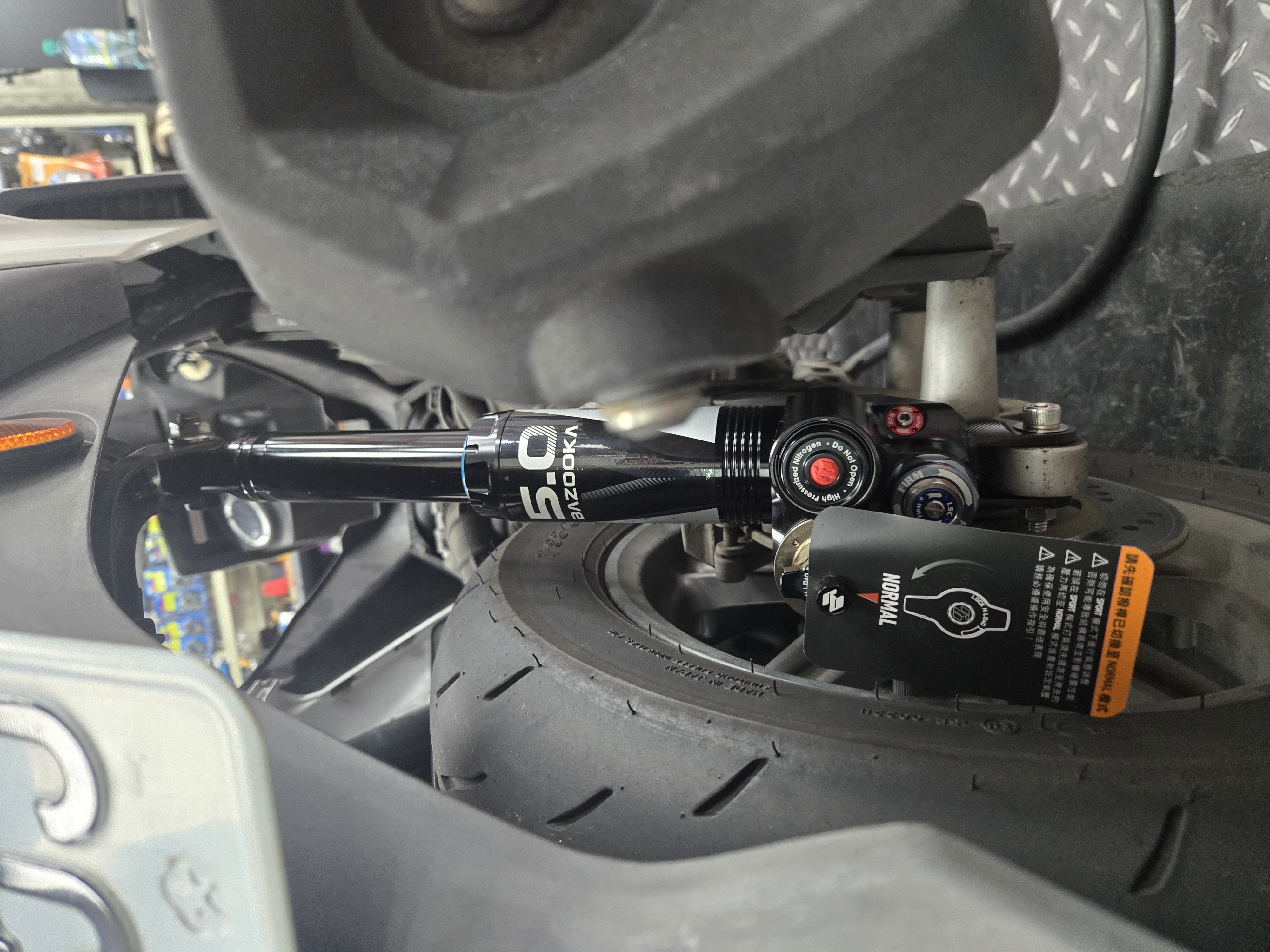 【開箱】 RacingBros 2025 Bazooka 5.0 全新進化完全體8051|小老婆汽機車資訊網