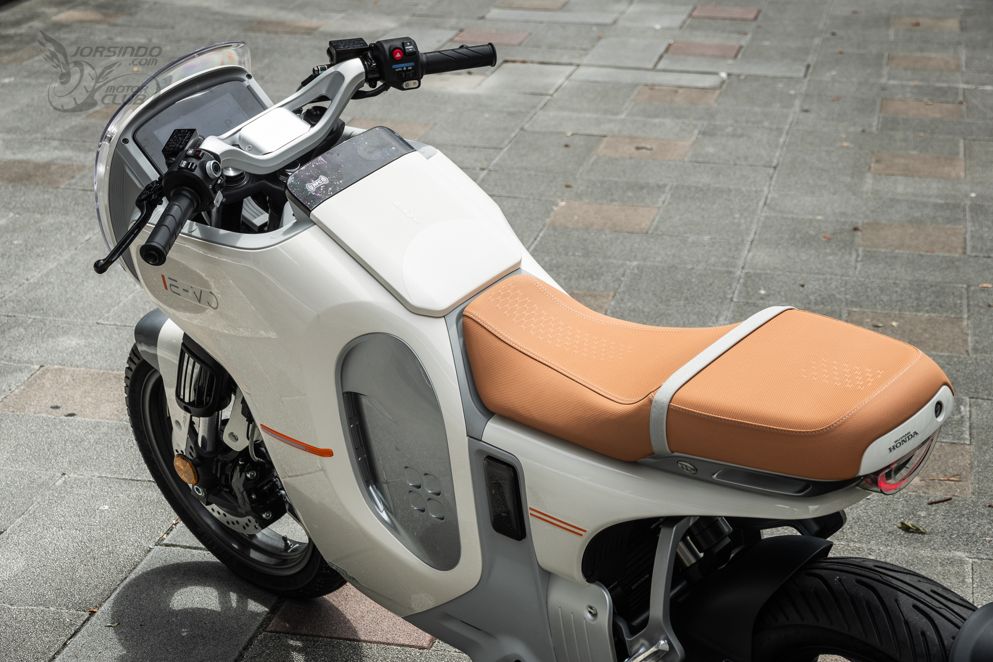 Honda E-VO 電動重車實拍！來自五羊本田的旗艦車型9009|小老婆汽機車資訊網