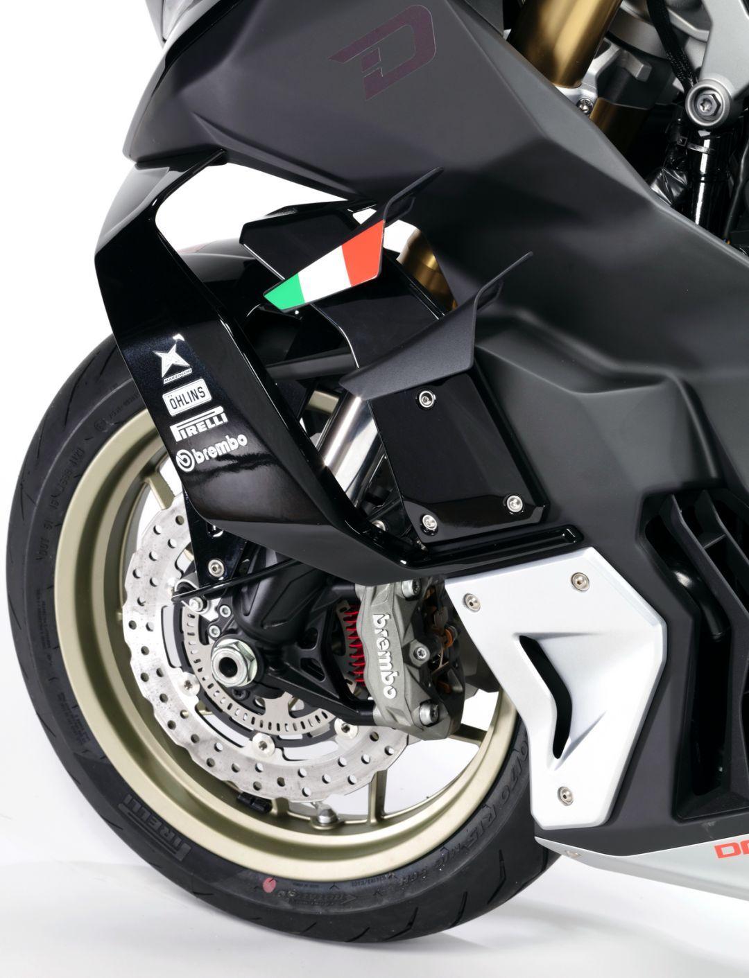 [大陆车讯]QJMOTOR × ITALJET，700cc的换挡踏板来了1352|小老婆汽機車資訊網