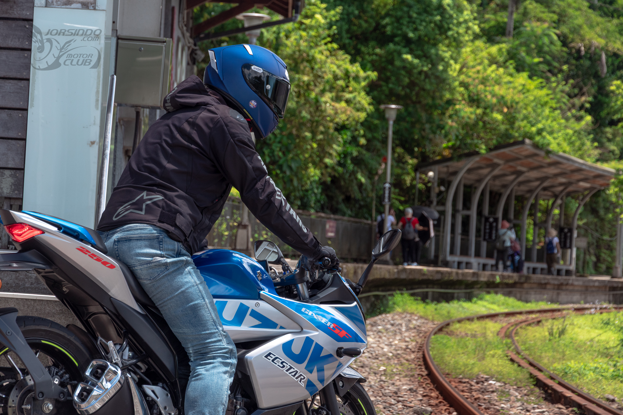 通勤跑山皆宜！跨上 SUZUKI GIXXER SF 250 改變生活態度1643|suzuki,gixxer250,gixxer,油冷引擎,跑車小老婆汽機車資訊網