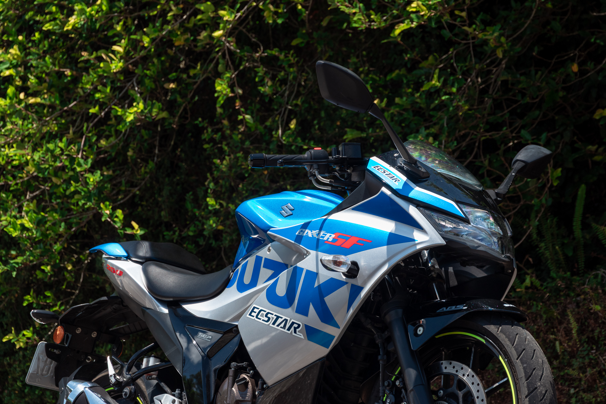 通勤跑山皆宜！跨上 SUZUKI GIXXER SF 250 改變生活態度1873|suzuki,gixxer250,gixxer,油冷引擎,跑車小老婆汽機車資訊網