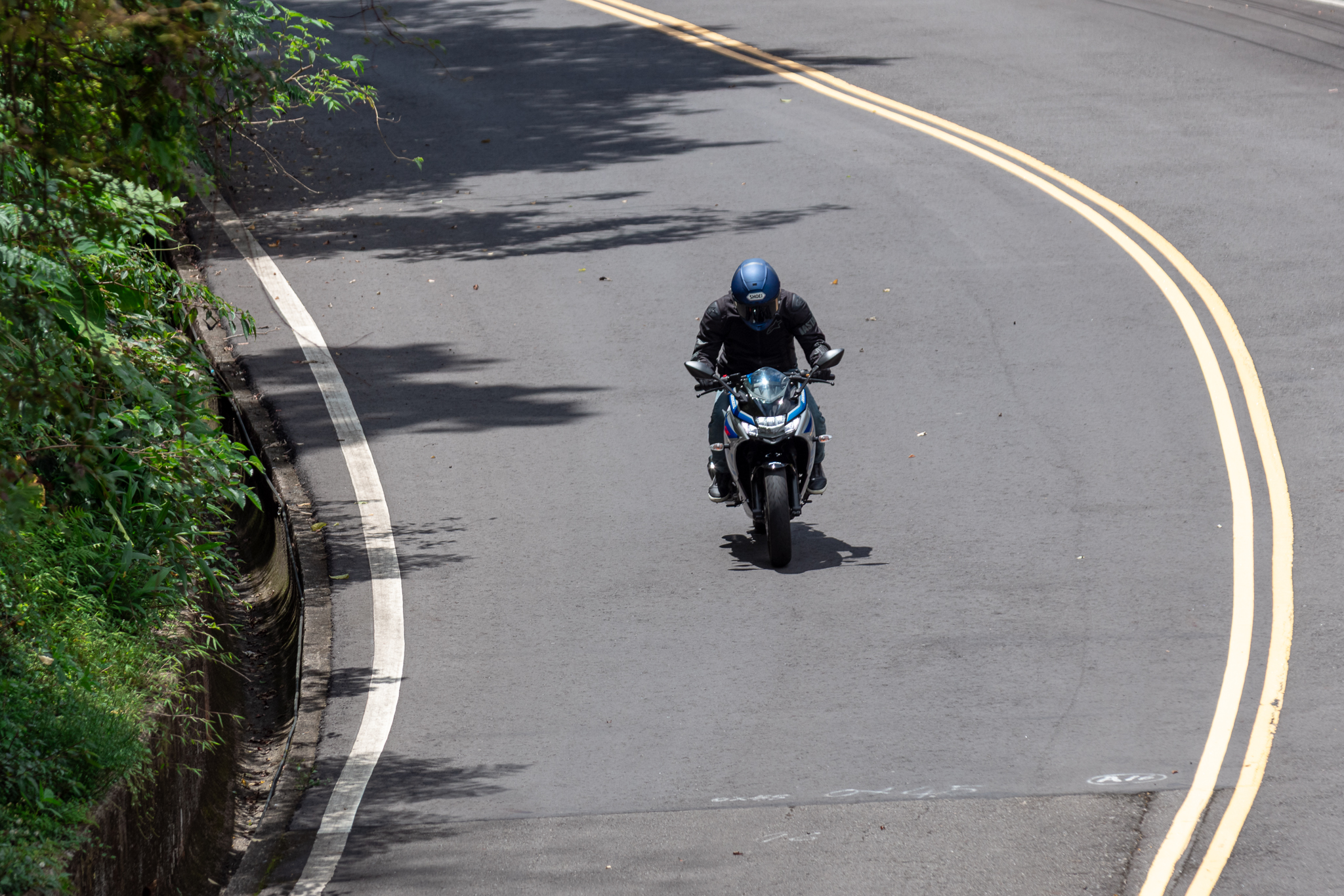 通勤跑山皆宜！跨上 SUZUKI GIXXER SF 250 改變生活態度2763|suzuki,gixxer250,gixxer,油冷引擎,跑車小老婆汽機車資訊網