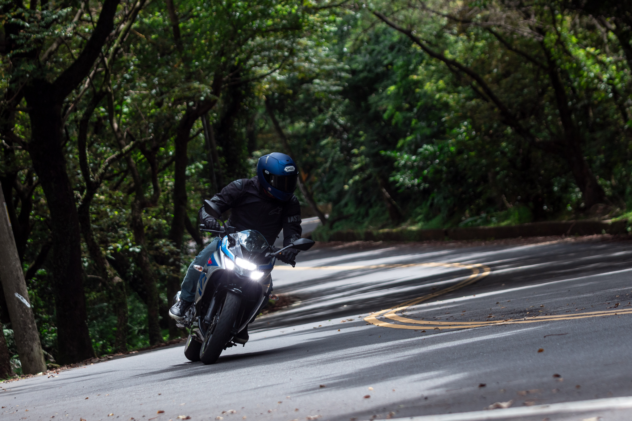 通勤跑山皆宜！跨上 SUZUKI GIXXER SF 250 改變生活態度9941|suzuki,gixxer250,gixxer,油冷引擎,跑車小老婆汽機車資訊網