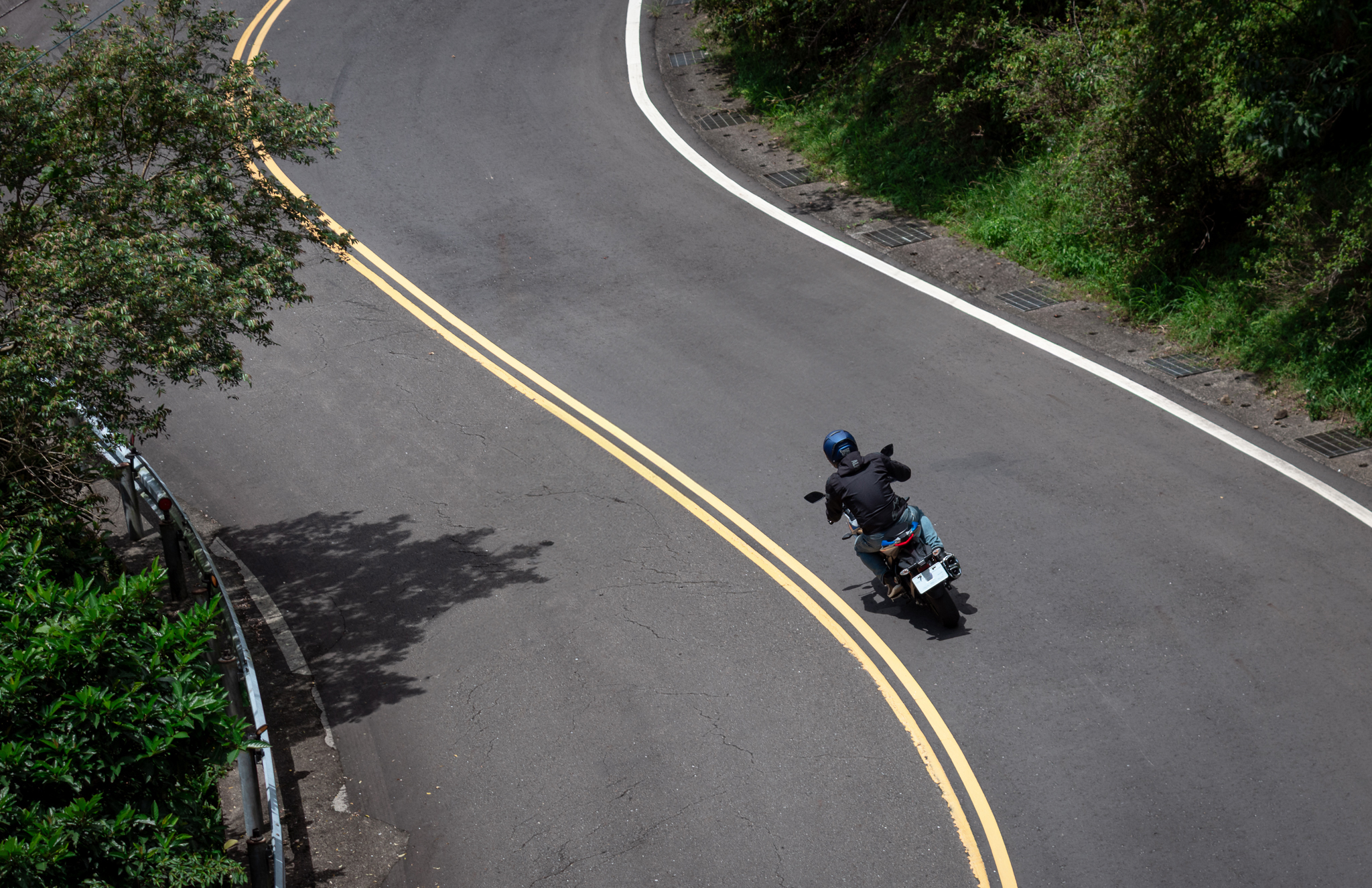 通勤跑山皆宜！跨上 SUZUKI GIXXER SF 250 改變生活態度7523|suzuki,gixxer250,gixxer,油冷引擎,跑車小老婆汽機車資訊網
