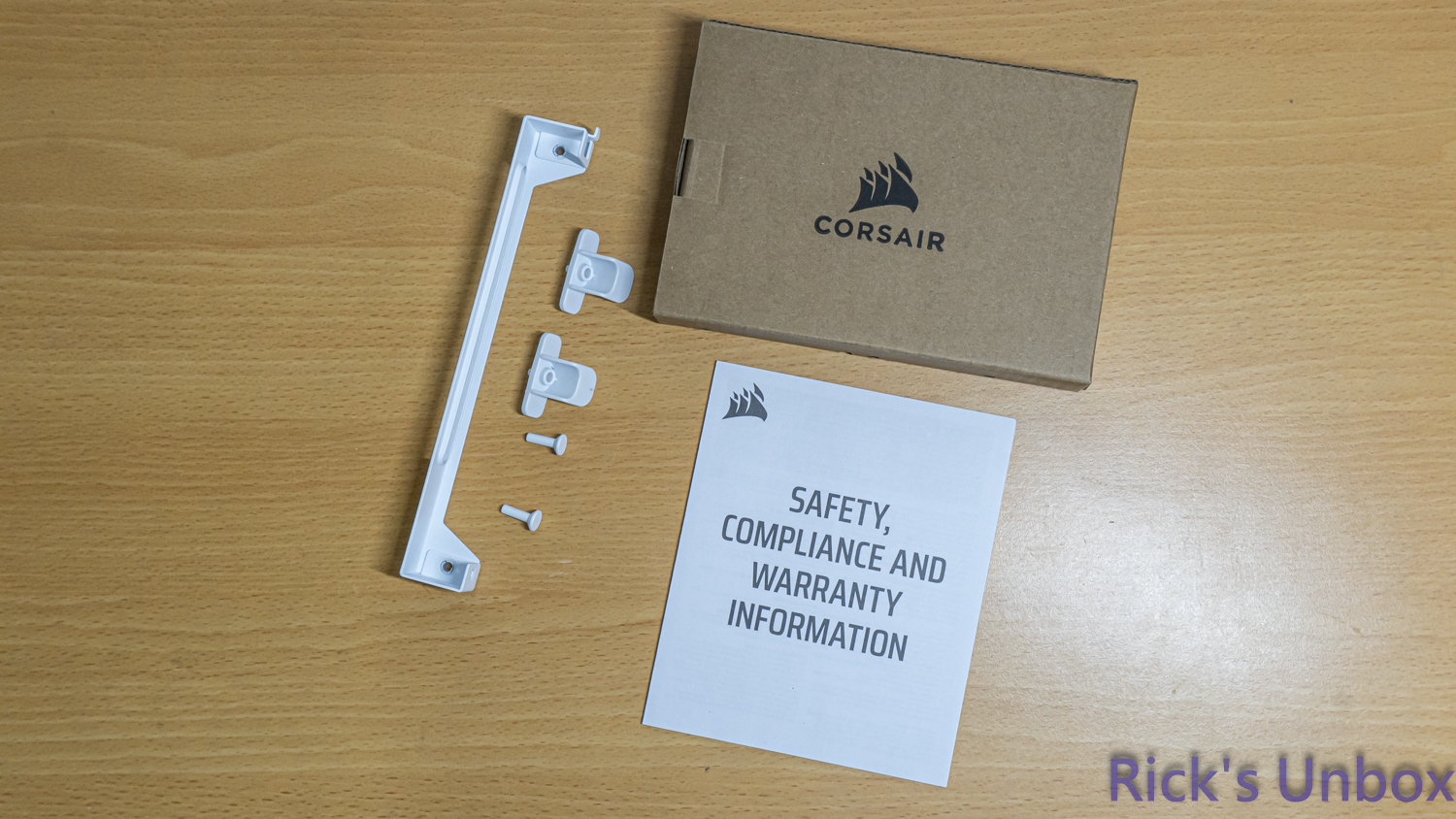 【開箱】高模組化頂級中塔機殼 | CORSAIR FRAME 5000D RS ARGB WHITE7063|小老婆汽機車資訊網