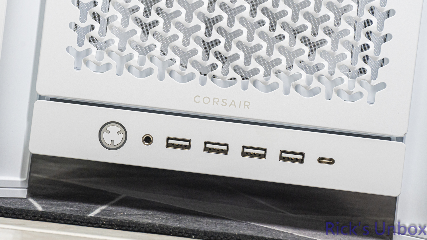 【開箱】高模組化頂級中塔機殼 | CORSAIR FRAME 5000D RS ARGB WHITE8915|小老婆汽機車資訊網
