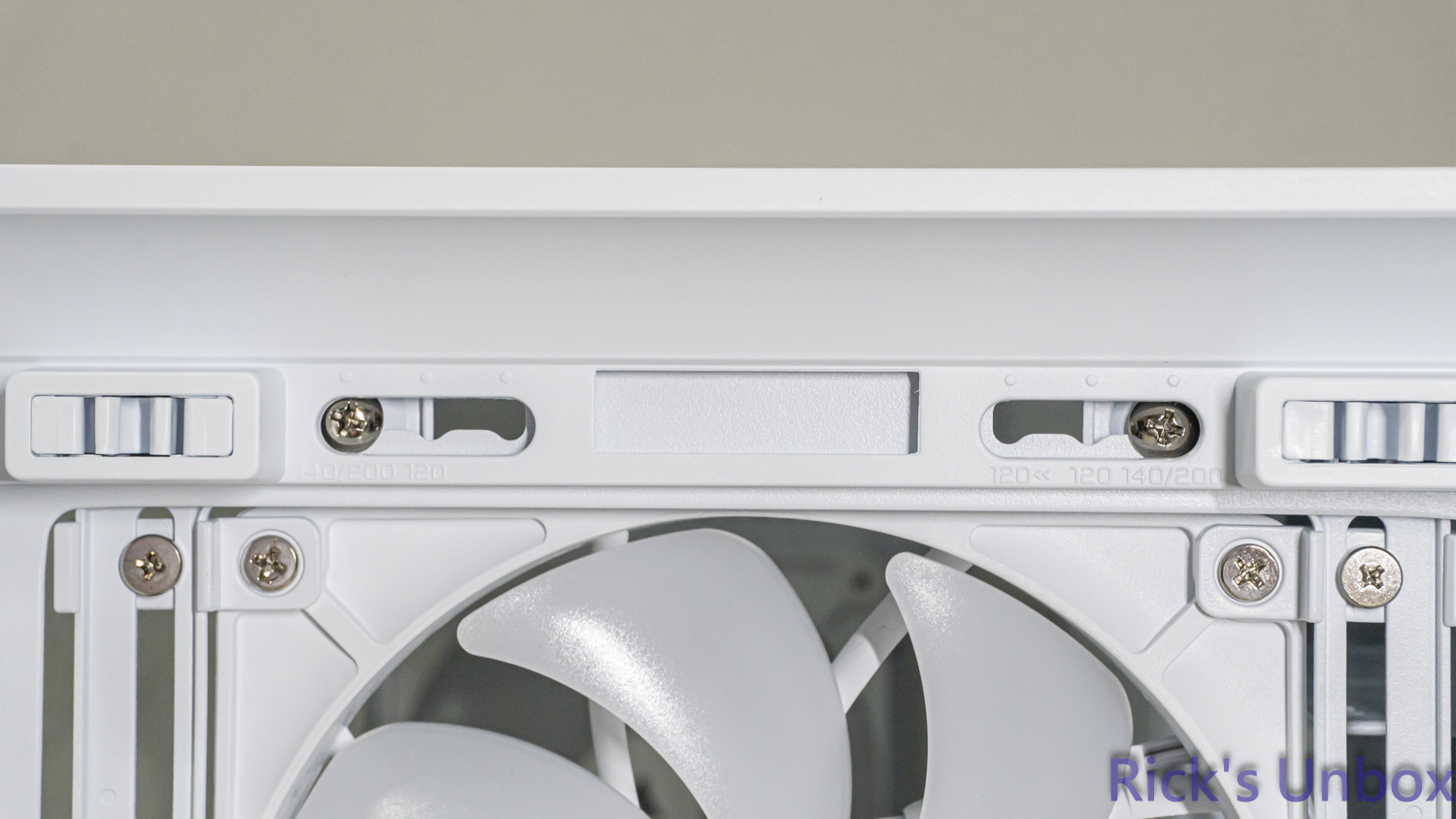 【開箱】高模組化頂級中塔機殼 | CORSAIR FRAME 5000D RS ARGB WHITE1648|小老婆汽機車資訊網