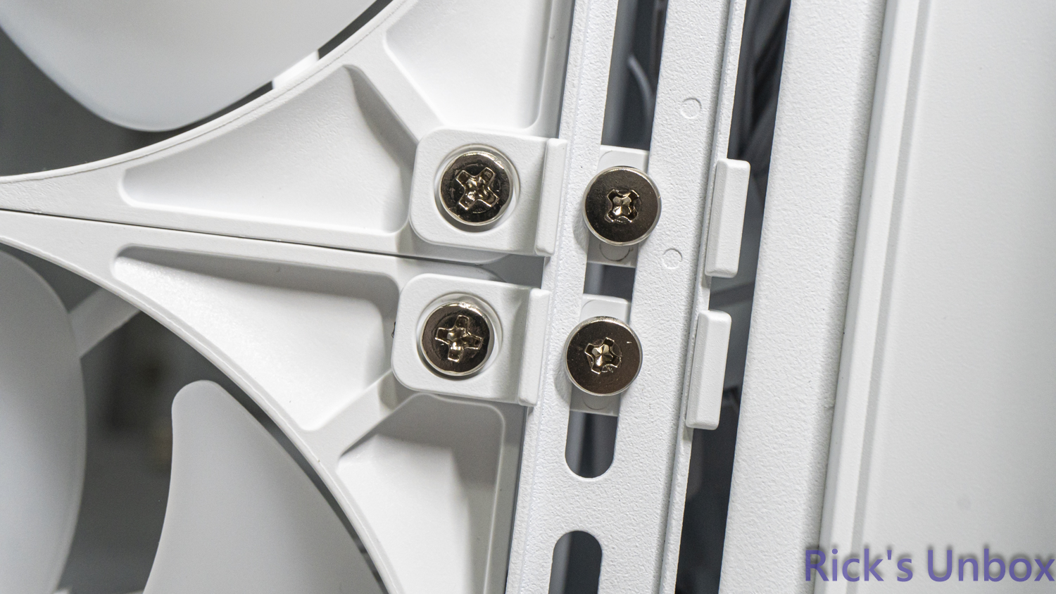 【開箱】高模組化頂級中塔機殼 | CORSAIR FRAME 5000D RS ARGB WHITE5268|小老婆汽機車資訊網