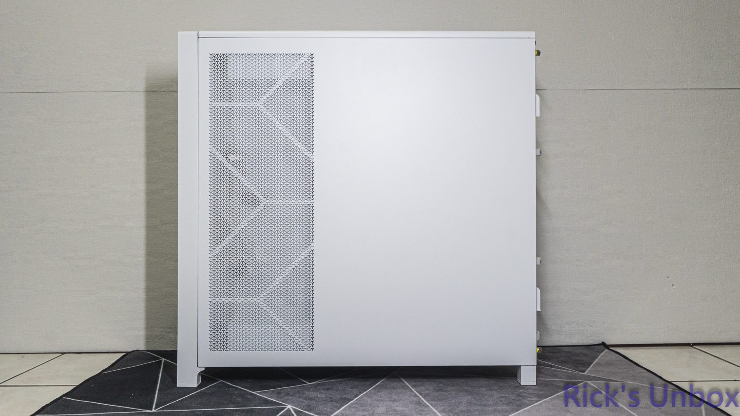 【開箱】高模組化頂級中塔機殼 | CORSAIR FRAME 5000D RS ARGB WHITE3705|小老婆汽機車資訊網