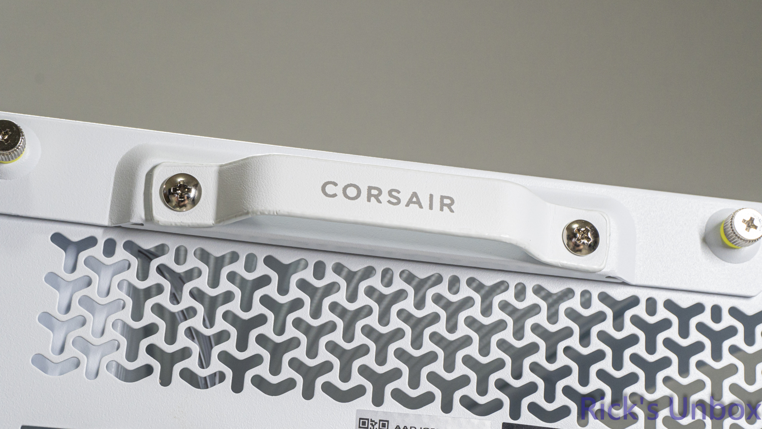 【開箱】高模組化頂級中塔機殼 | CORSAIR FRAME 5000D RS ARGB WHITE9715|小老婆汽機車資訊網