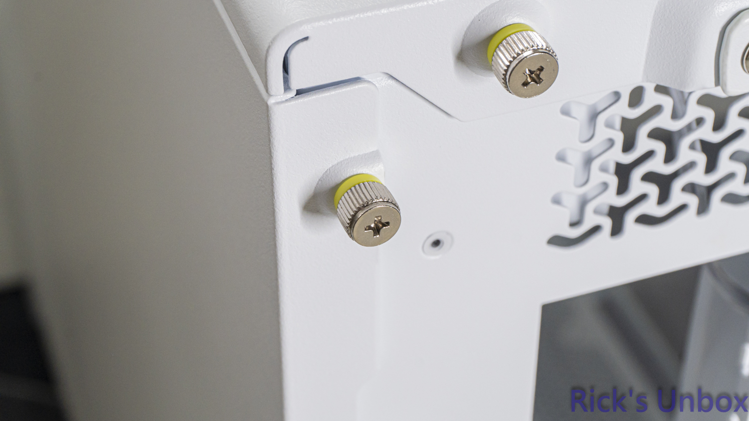 【開箱】高模組化頂級中塔機殼 | CORSAIR FRAME 5000D RS ARGB WHITE1580|小老婆汽機車資訊網