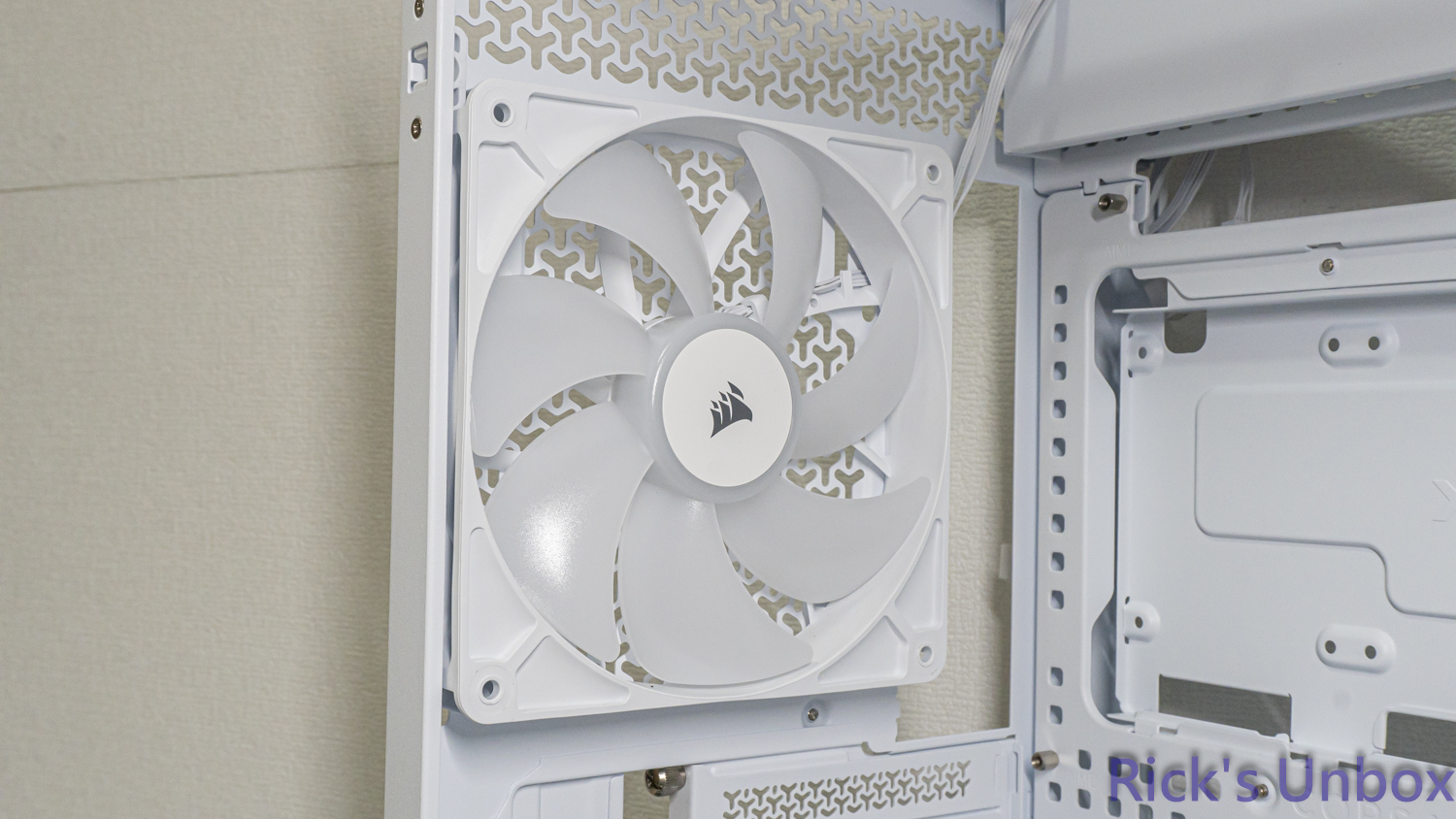【開箱】高模組化頂級中塔機殼 | CORSAIR FRAME 5000D RS ARGB WHITE5806|小老婆汽機車資訊網
