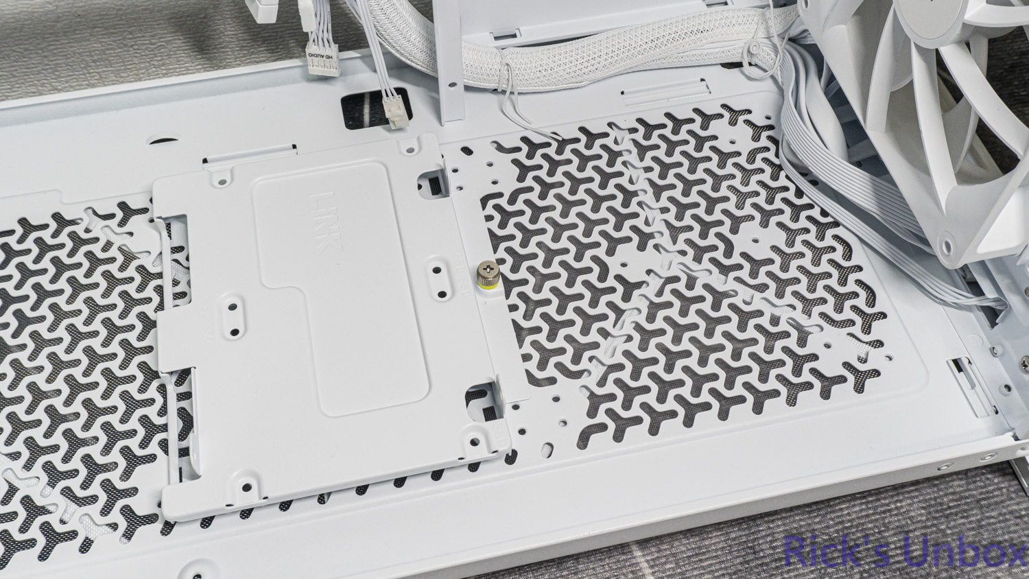 【開箱】高模組化頂級中塔機殼 | CORSAIR FRAME 5000D RS ARGB WHITE1080|小老婆汽機車資訊網