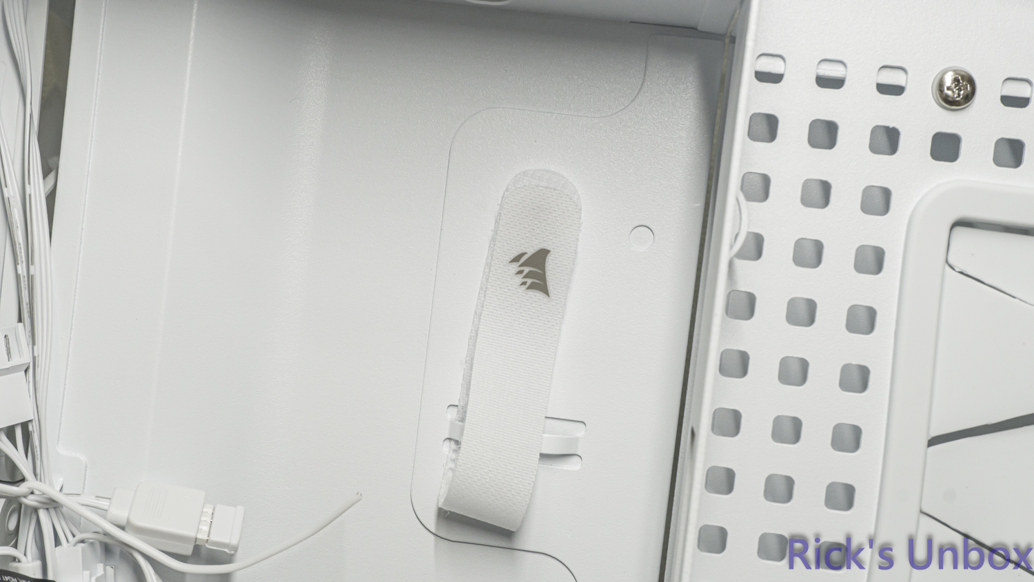 【開箱】高模組化頂級中塔機殼 | CORSAIR FRAME 5000D RS ARGB WHITE5040|小老婆汽機車資訊網
