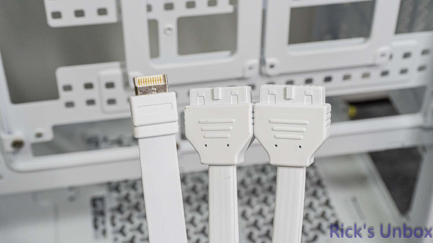 【開箱】高模組化頂級中塔機殼 | CORSAIR FRAME 5000D RS ARGB WHITE5539|小老婆汽機車資訊網
