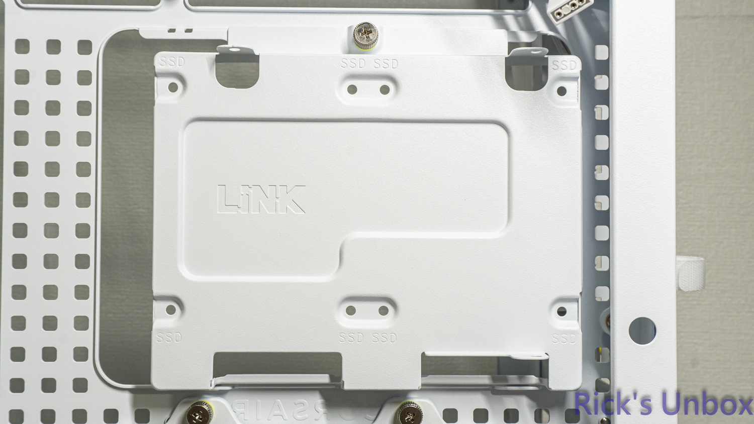 【開箱】高模組化頂級中塔機殼 | CORSAIR FRAME 5000D RS ARGB WHITE1878|小老婆汽機車資訊網