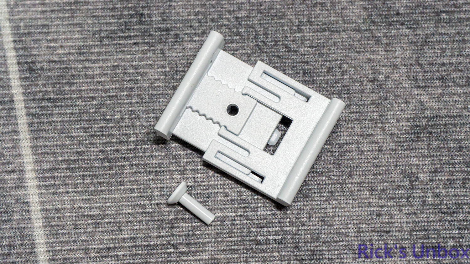 【開箱】高模組化頂級中塔機殼 | CORSAIR FRAME 5000D RS ARGB WHITE9727|小老婆汽機車資訊網