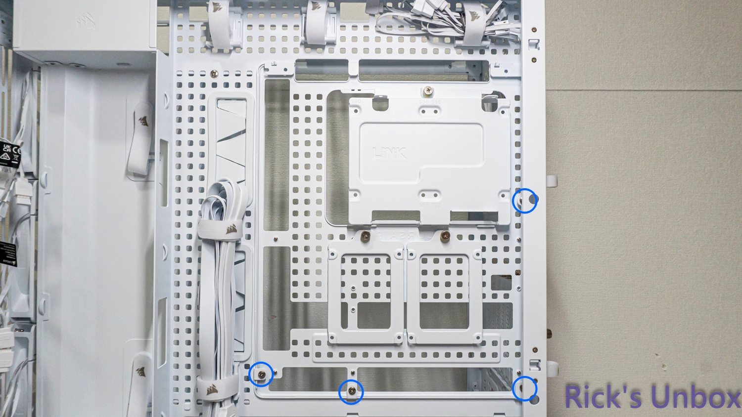 【開箱】高模組化頂級中塔機殼 | CORSAIR FRAME 5000D RS ARGB WHITE2293|小老婆汽機車資訊網