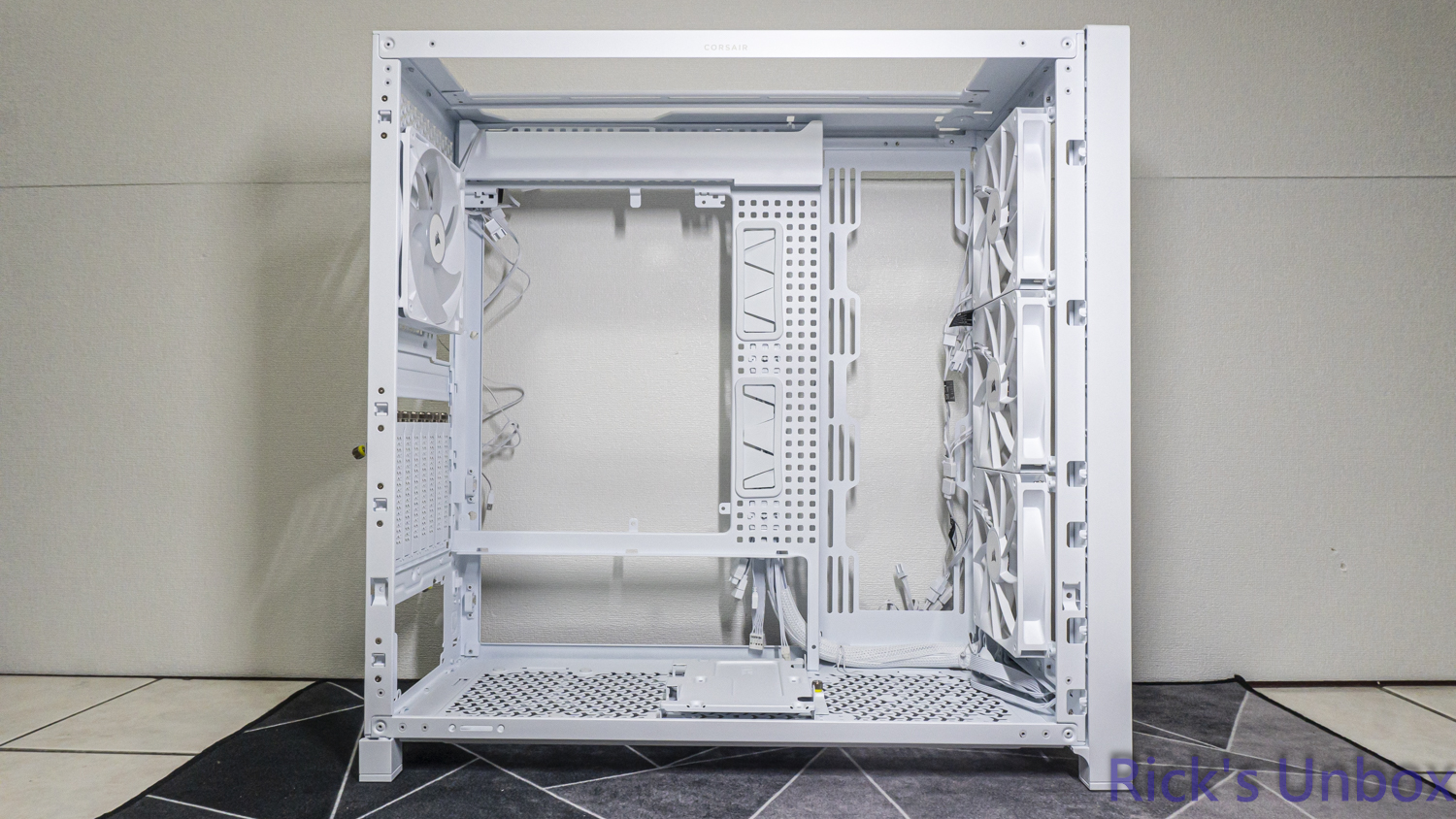 【開箱】高模組化頂級中塔機殼 | CORSAIR FRAME 5000D RS ARGB WHITE9198|小老婆汽機車資訊網