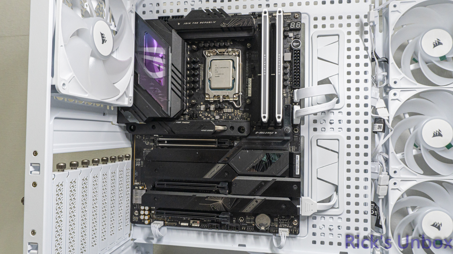 【開箱】高模組化頂級中塔機殼 | CORSAIR FRAME 5000D RS ARGB WHITE7503|小老婆汽機車資訊網