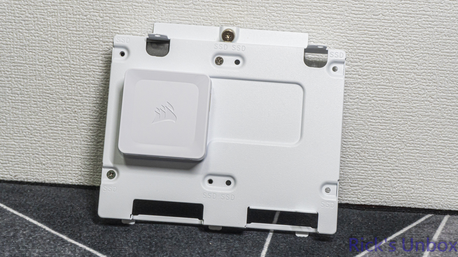 【開箱】高模組化頂級中塔機殼 | CORSAIR FRAME 5000D RS ARGB WHITE7|小老婆汽機車資訊網