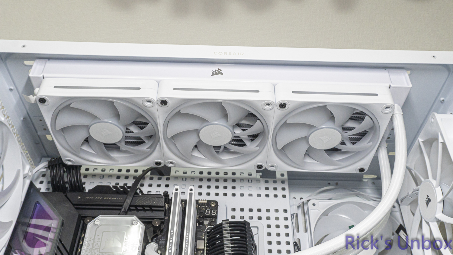 【開箱】高模組化頂級中塔機殼 | CORSAIR FRAME 5000D RS ARGB WHITE7194|小老婆汽機車資訊網