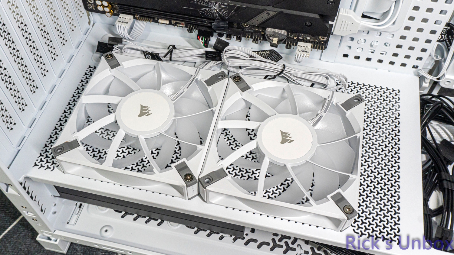 【開箱】高模組化頂級中塔機殼 | CORSAIR FRAME 5000D RS ARGB WHITE7932|小老婆汽機車資訊網