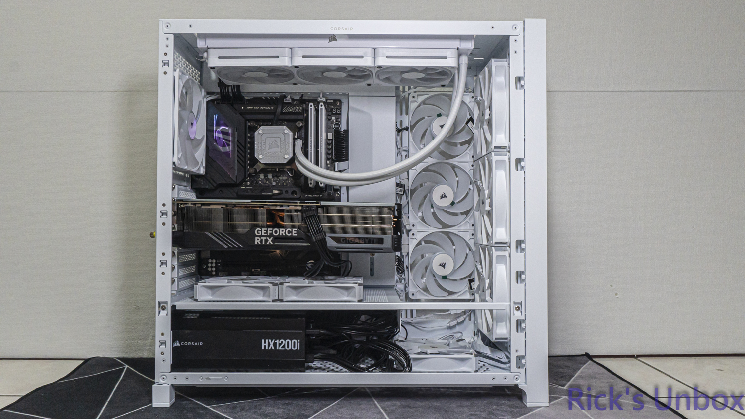 【開箱】高模組化頂級中塔機殼 | CORSAIR FRAME 5000D RS ARGB WHITE6405|小老婆汽機車資訊網