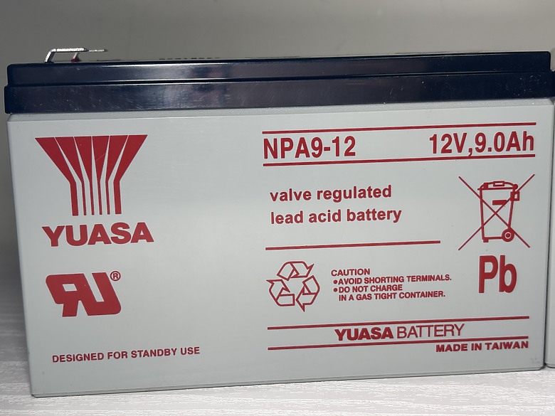 「UPS 電池故障，自行更換分享」Cyber Power 碩天 CP1500PFCLCDa7980|小老婆汽機車資訊網