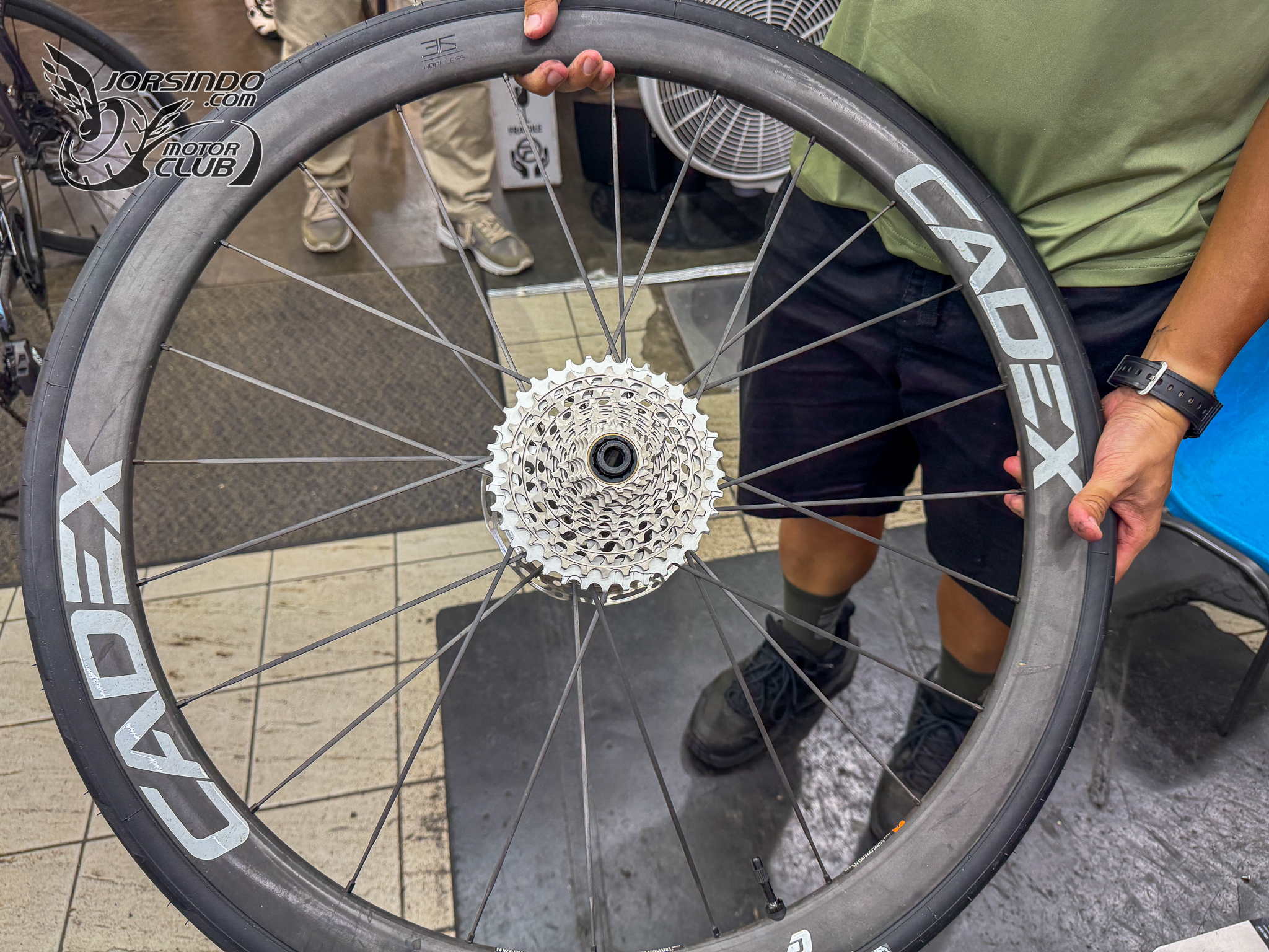 最後一塊拼圖! Defy Asvanced SL0 改裝 SRAM RED E1 飛輪2948|小老婆汽機車資訊網