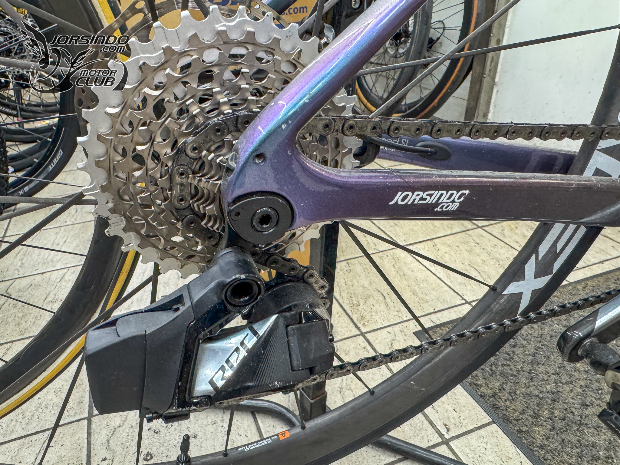 最後一塊拼圖! Defy Asvanced SL0 改裝 SRAM RED E1 飛輪6820|小老婆汽機車資訊網