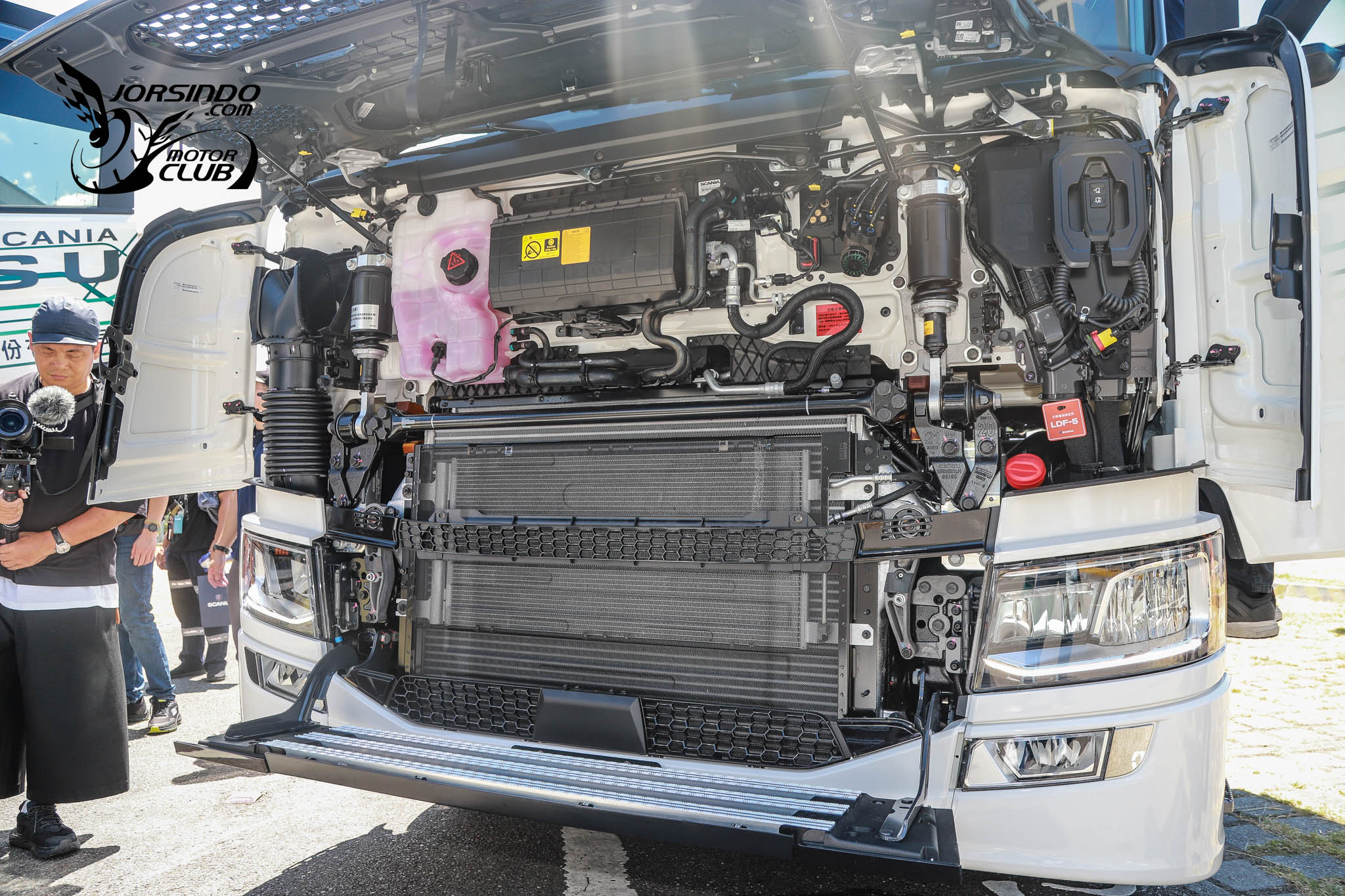 舒適、安全性能新境界！Scania Super車系在台上市4495|小老婆汽機車資訊網